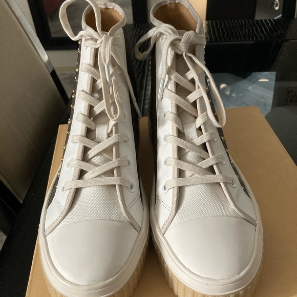 Michael Kors Gertie Studded High-Top  Size 9.5 - Picture 8 of 11